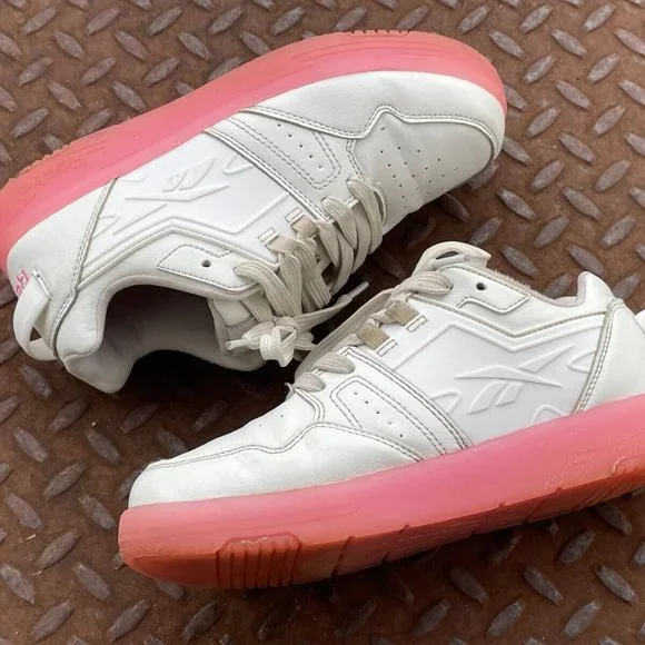 Reebok Girl Youth Sneaker Lace Up Sport Shoes Size 4US 35EU - Picture 7 of 10